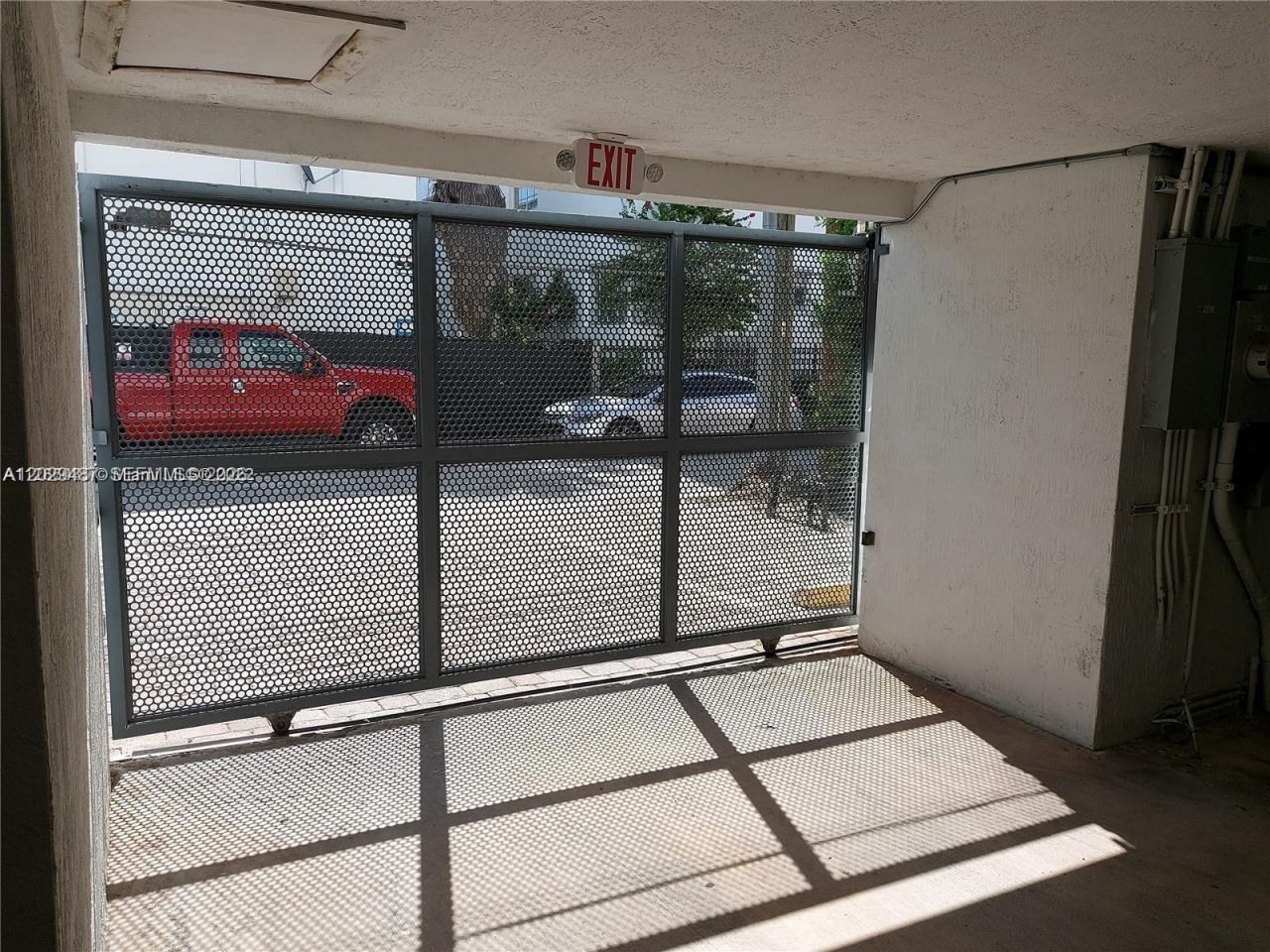 945 Michigan Ave, Unit 5, Miami Beach, FL 33139 Photo