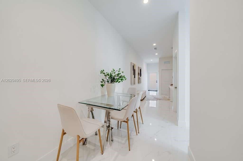 2936 NW 27th St , Unit 2936, Miami, FL 33142 Photo