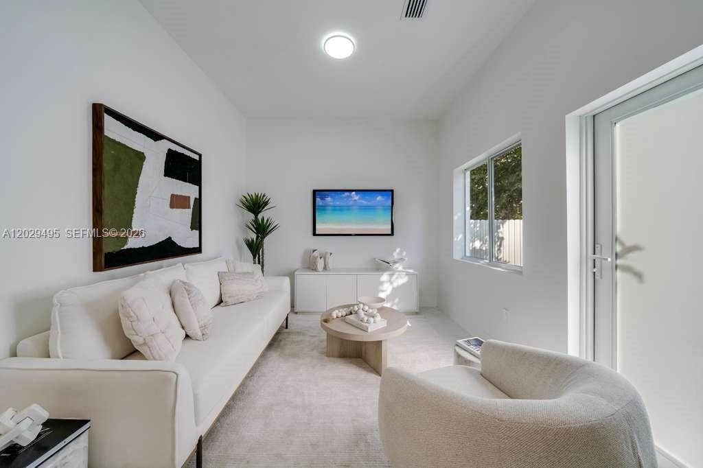 2936 NW 27th St , Unit 2936, Miami, FL 33142 Photo
