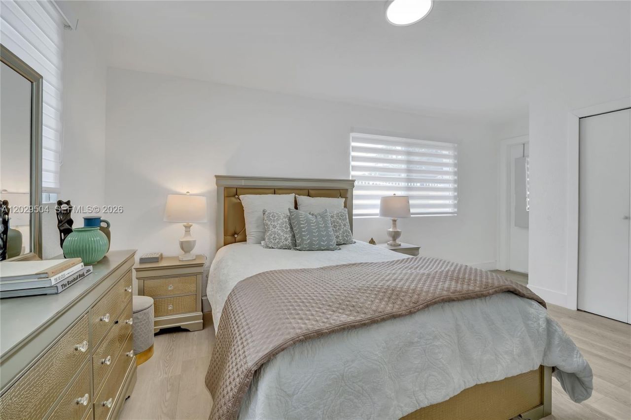 6404 Meade St , Hollywood, FL 33024 Photo