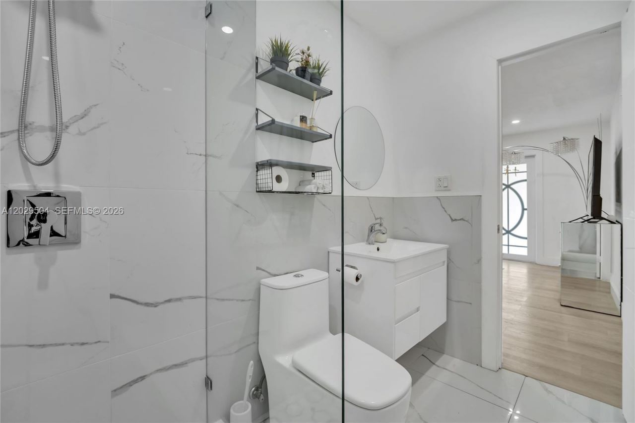 6404 Meade St , Hollywood, FL 33024 Photo