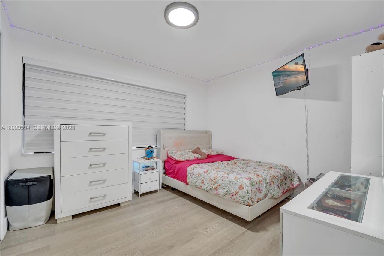 6404 Meade St , Hollywood, FL 33024 Photo