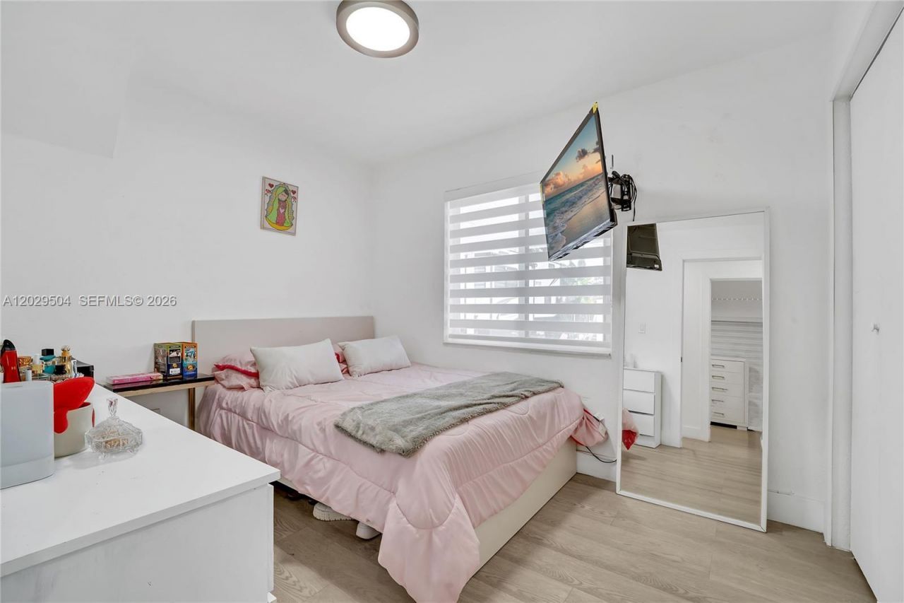 6404 Meade St , Hollywood, FL 33024 Photo