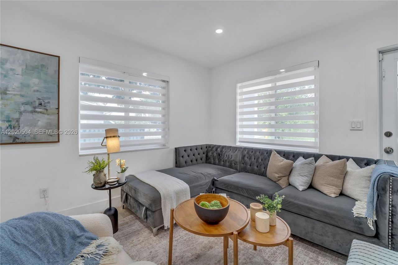 6404 Meade St , Hollywood, FL 33024 Photo