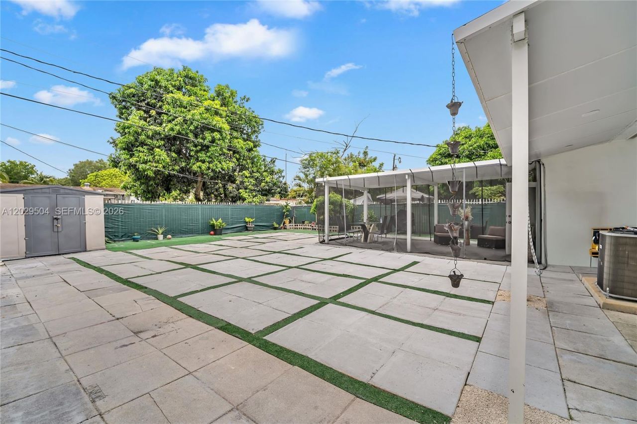 6404 Meade St , Hollywood, FL 33024 Photo