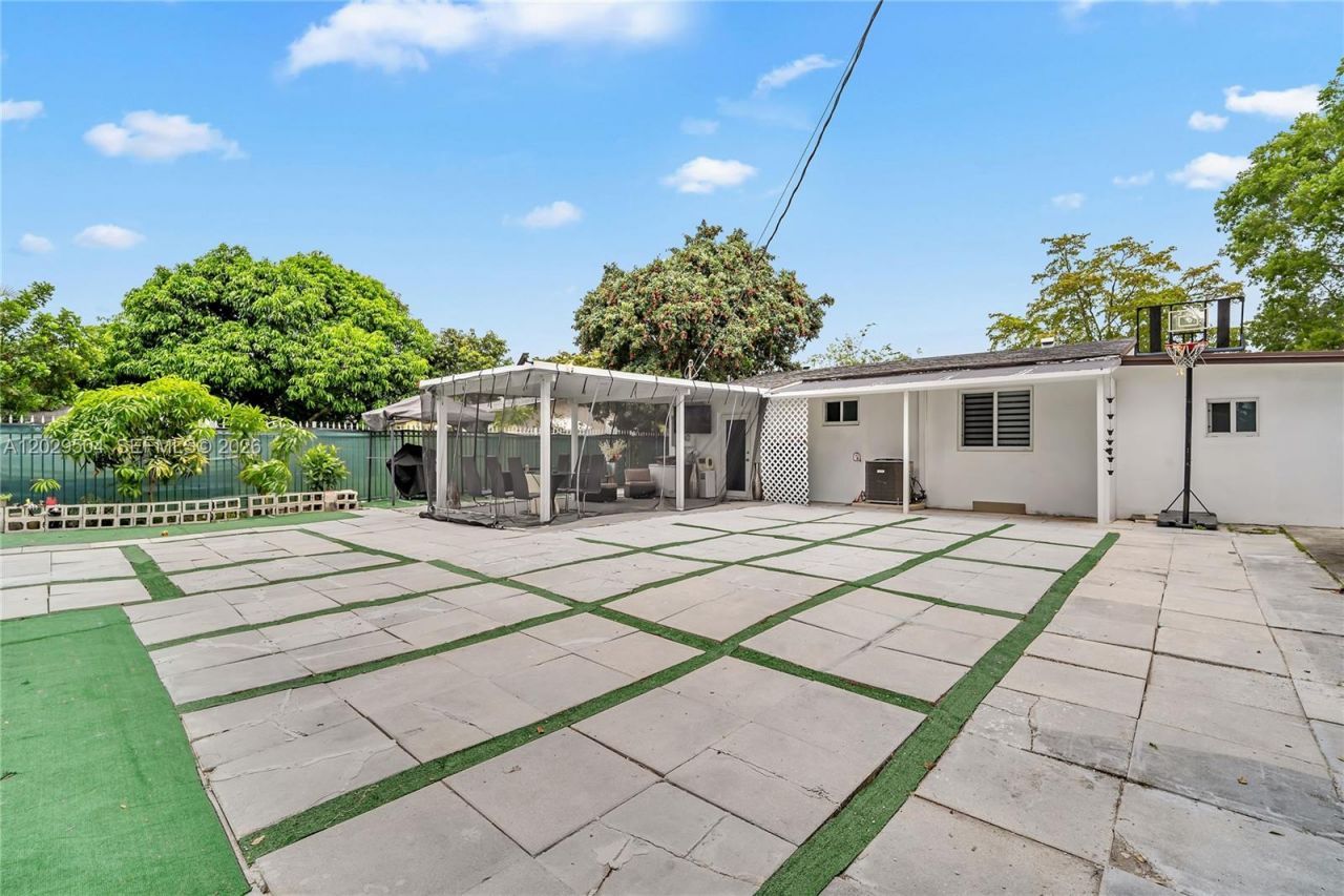 6404 Meade St , Hollywood, FL 33024 Photo