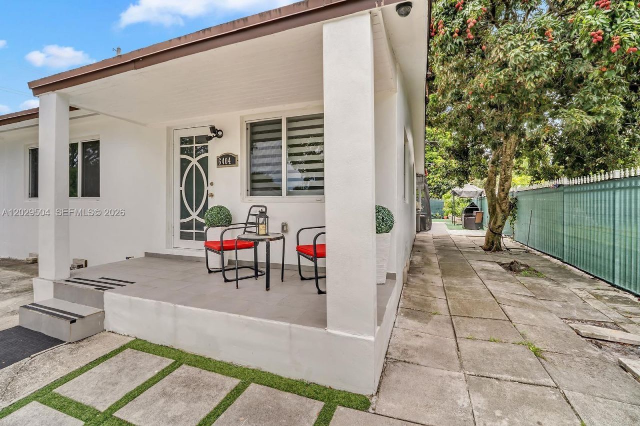 6404 Meade St , Hollywood, FL 33024 Photo