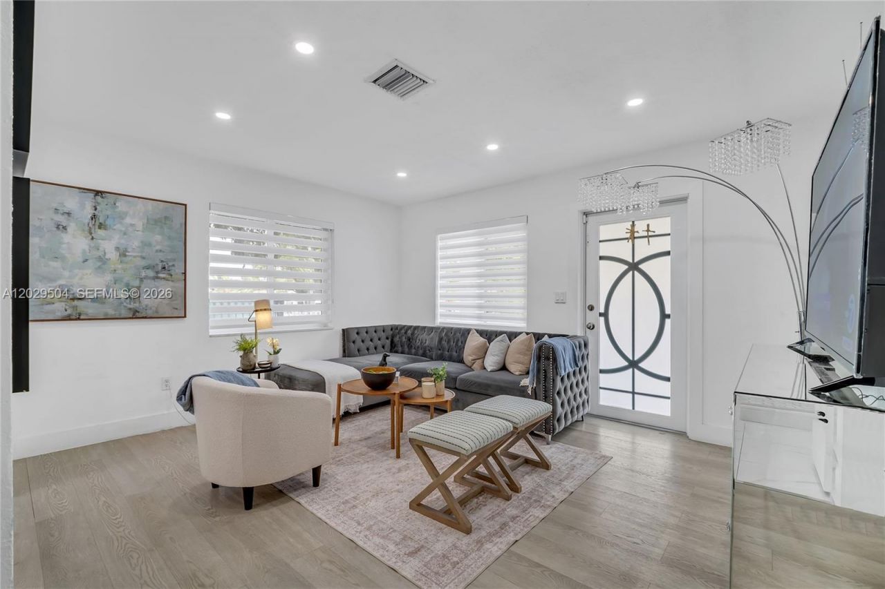 6404 Meade St , Hollywood, FL 33024 Photo