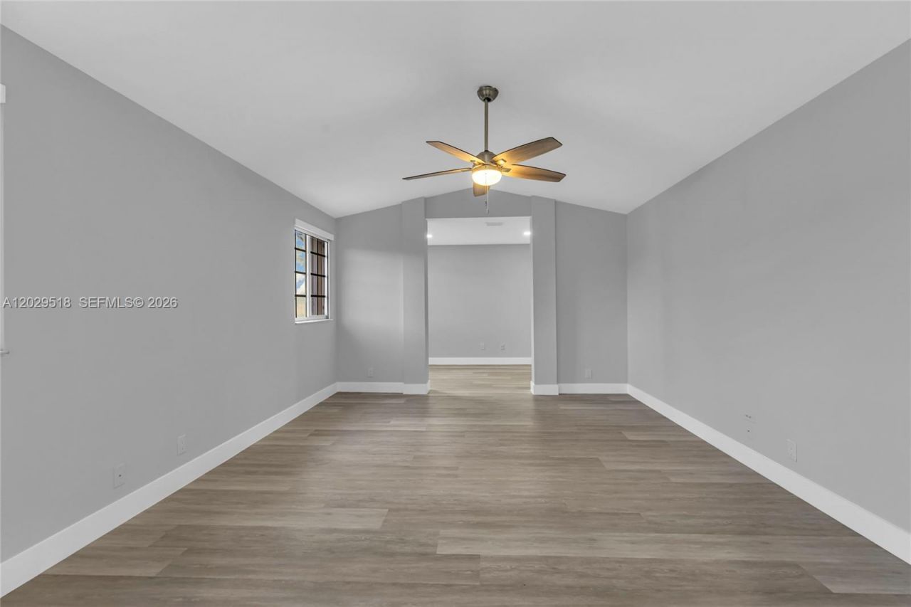 1140 Cedar Falls Dr , Weston, FL 33327 Photo