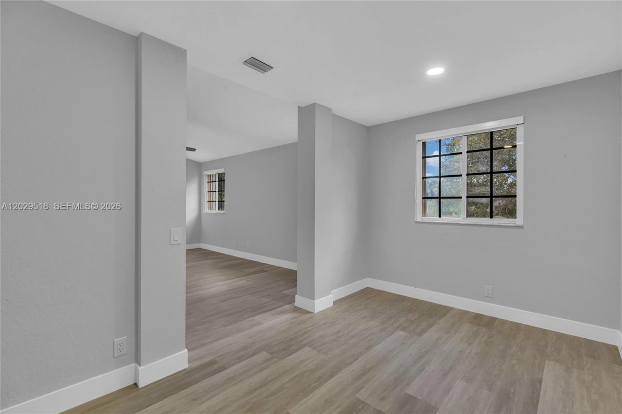 1140 Cedar Falls Dr , Weston, FL 33327 Photo