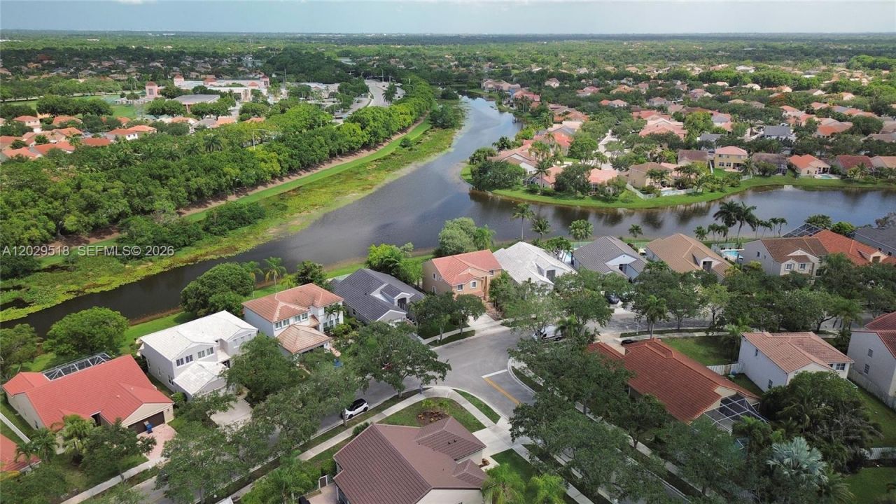 1140 Cedar Falls Dr , Weston, FL 33327 Photo