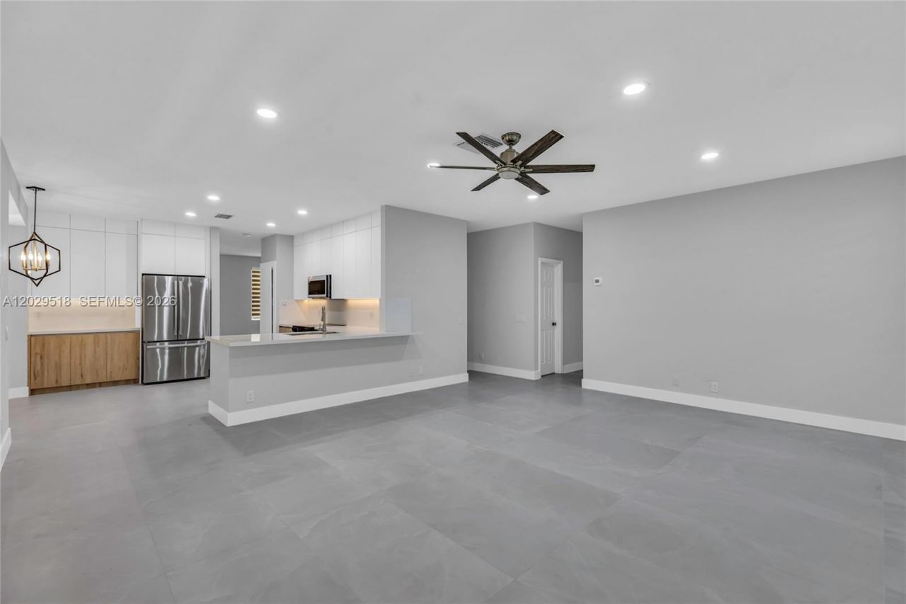 1140 Cedar Falls Dr , Weston, FL 33327 Photo