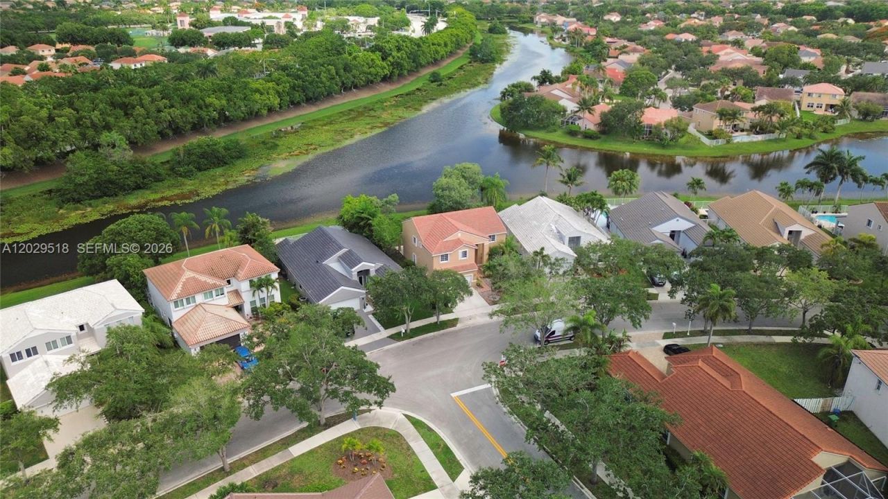1140 Cedar Falls Dr , Weston, FL 33327 Photo