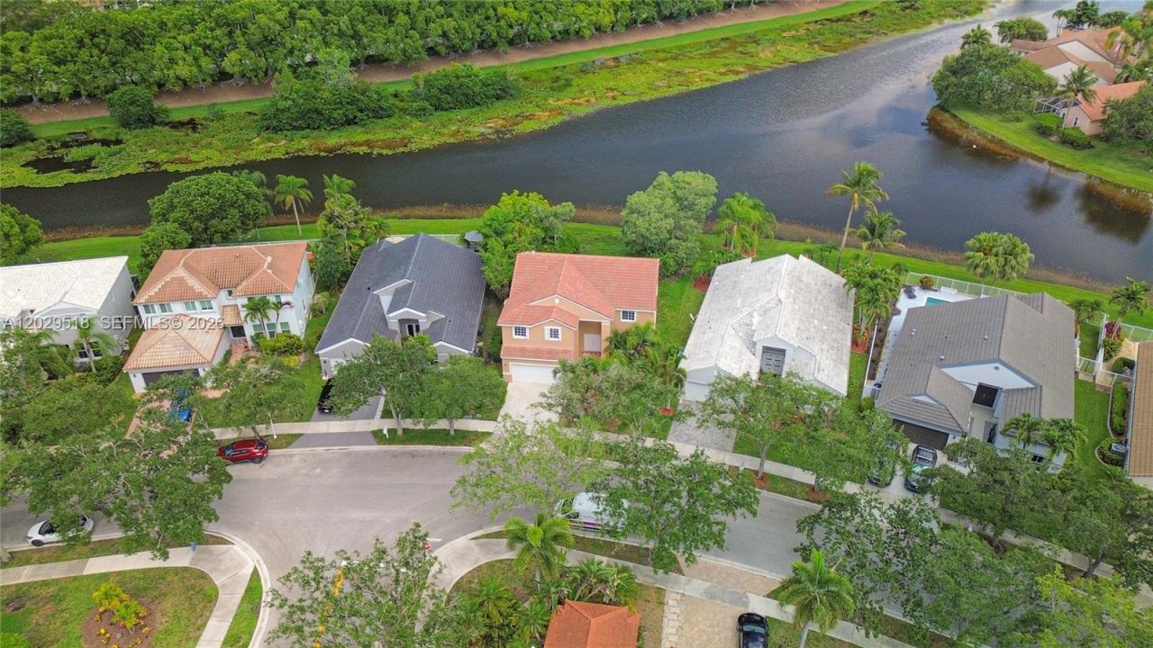 1140 Cedar Falls Dr , Weston, FL 33327 Photo