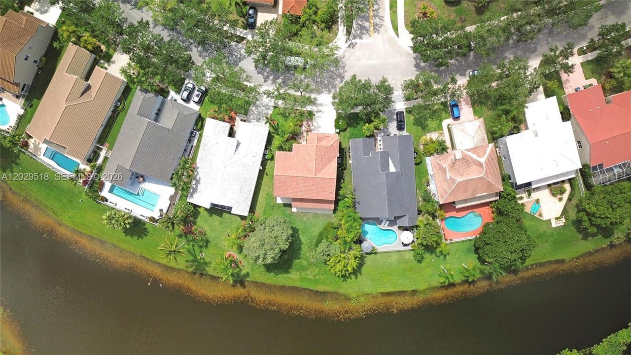 1140 Cedar Falls Dr , Weston, FL 33327 Photo