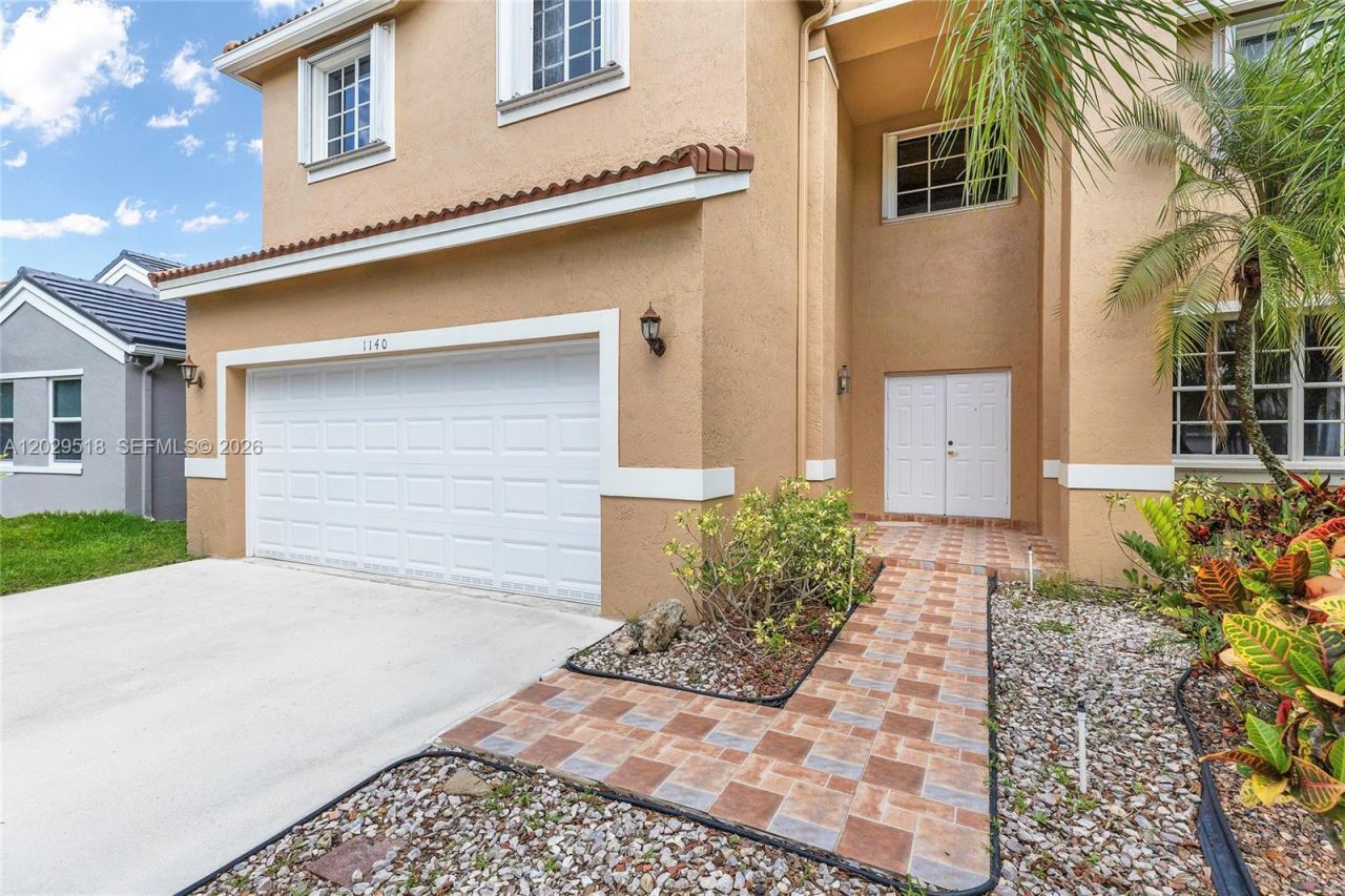 1140 Cedar Falls Dr , Weston, FL 33327 Photo