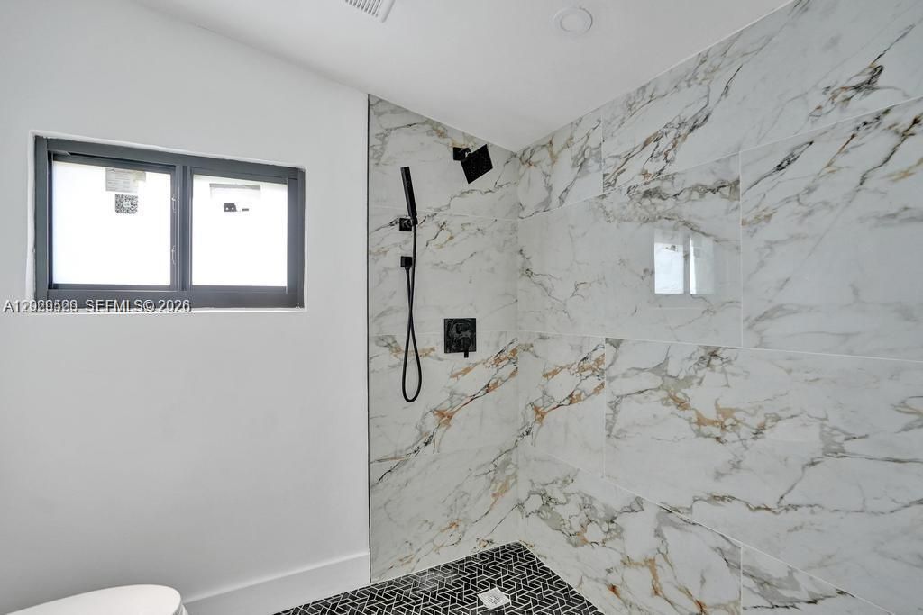 1628 NE 7th Ave , Fort Lauderdale, FL 33305 Photo