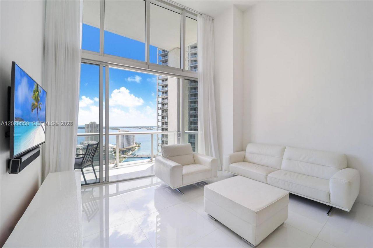 475 Brickell Ave , Unit 2807, Miami, FL 33131 Photo