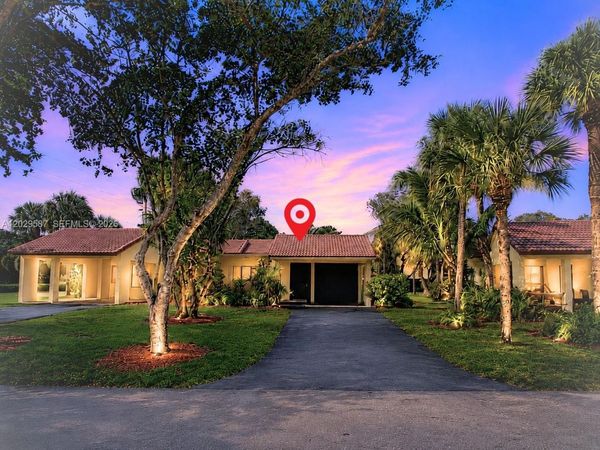 16295 Laurel Dr, Unit 2, Weston, FL 33326