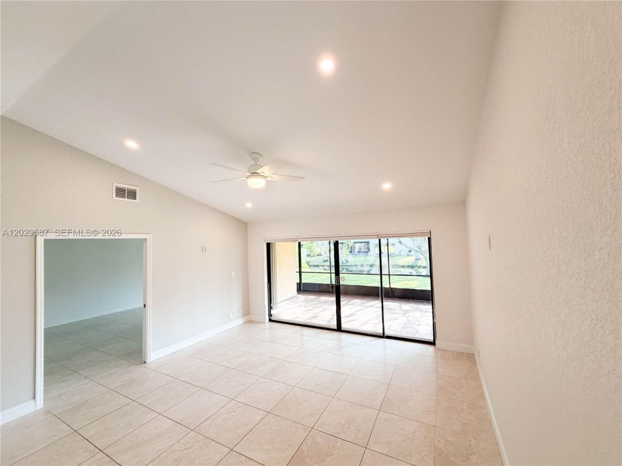 16295 Laurel Dr, Unit 2, Weston, FL 33326 Photo