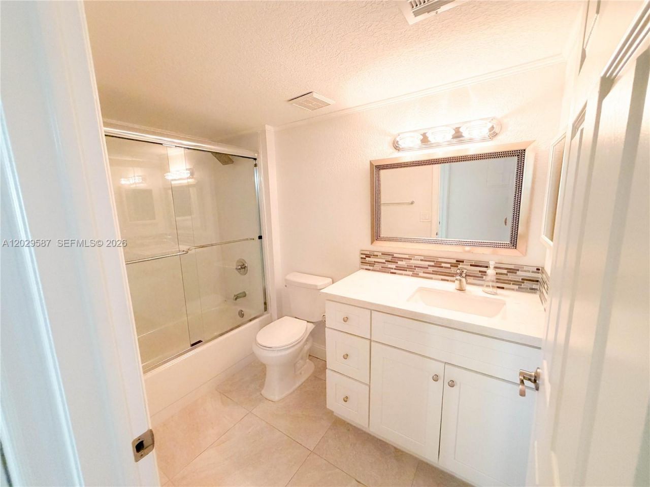 16295 Laurel Dr, Unit 2, Weston, FL 33326 Photo