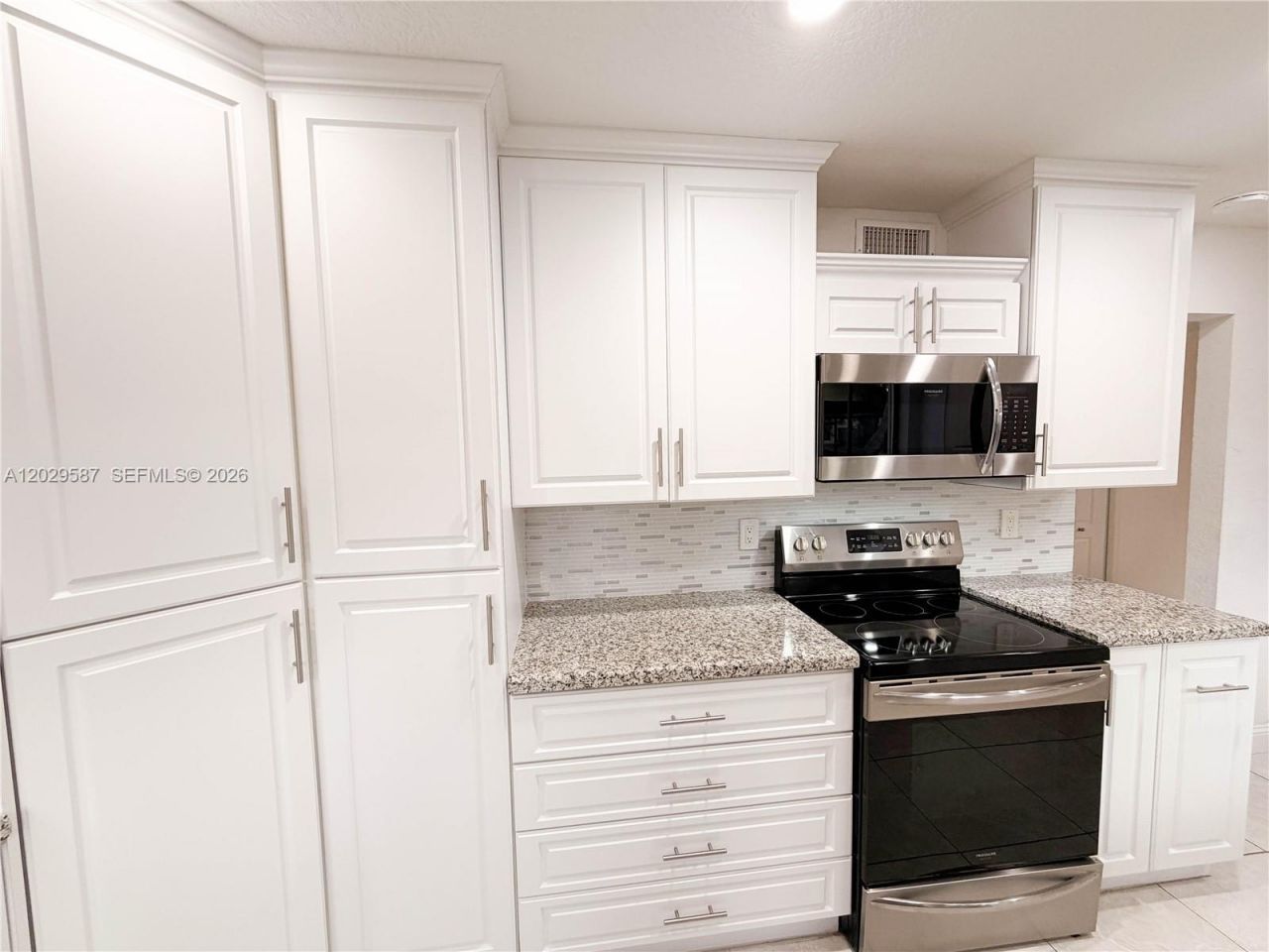 16295 Laurel Dr, Unit 2, Weston, FL 33326 Photo