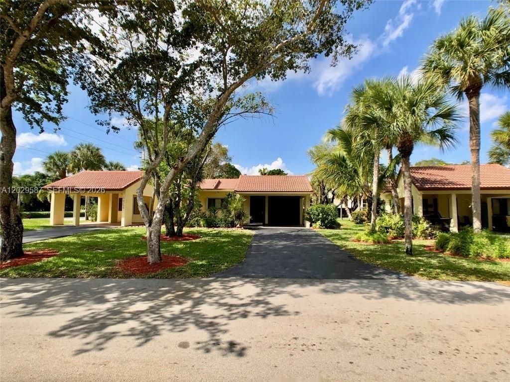 16295 Laurel Dr, Unit 2, Weston, FL 33326 Photo