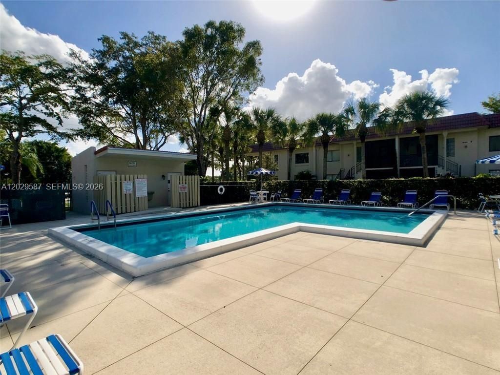 16295 Laurel Dr, Unit 2, Weston, FL 33326 Photo