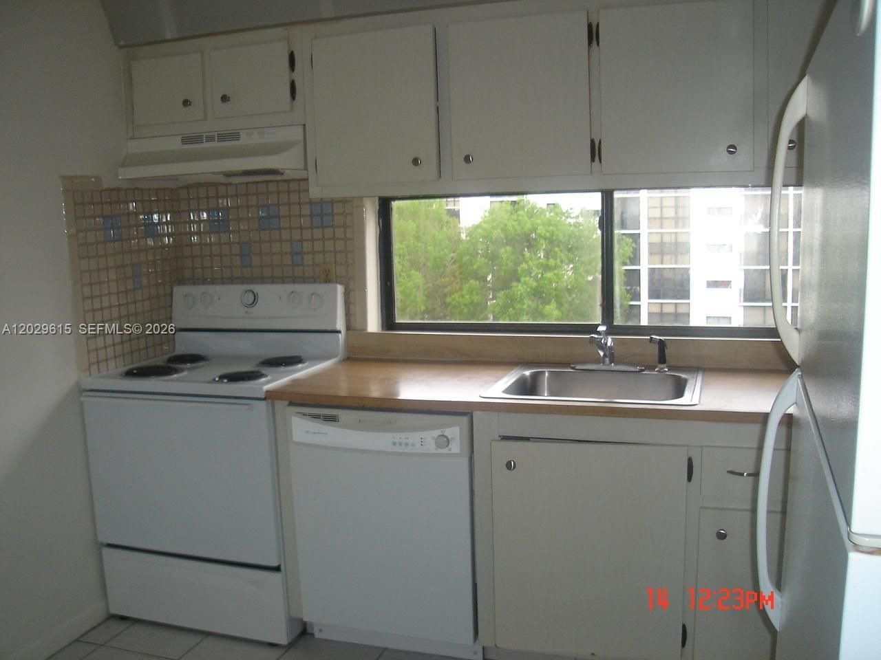 16919 N Bay Rd , Unit 504, Sunny Isles Beach, FL 33160 Photo