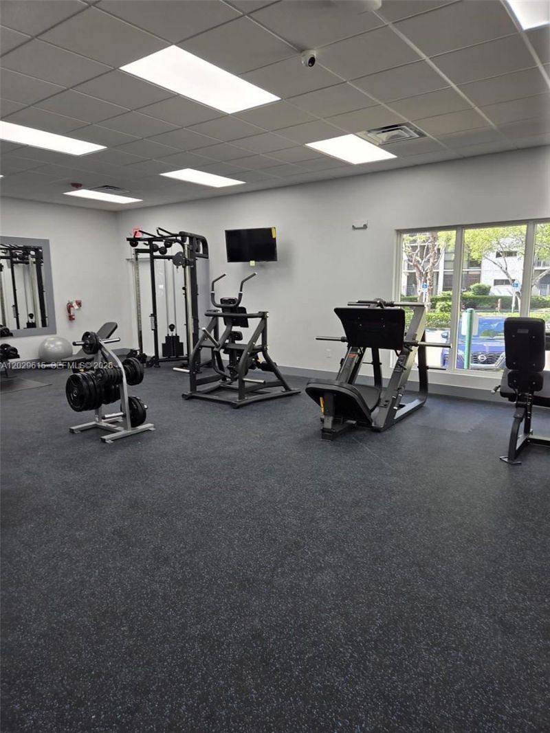 16919 N Bay Rd , Unit 504, Sunny Isles Beach, FL 33160 Photo