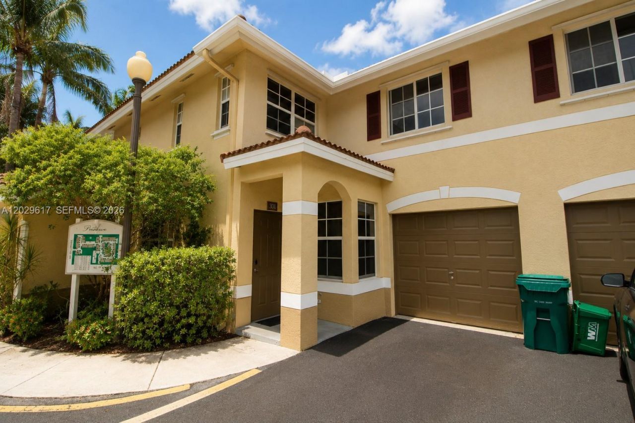 734 NE 90th St, Unit 301, Miami, FL 33138 Main Photo