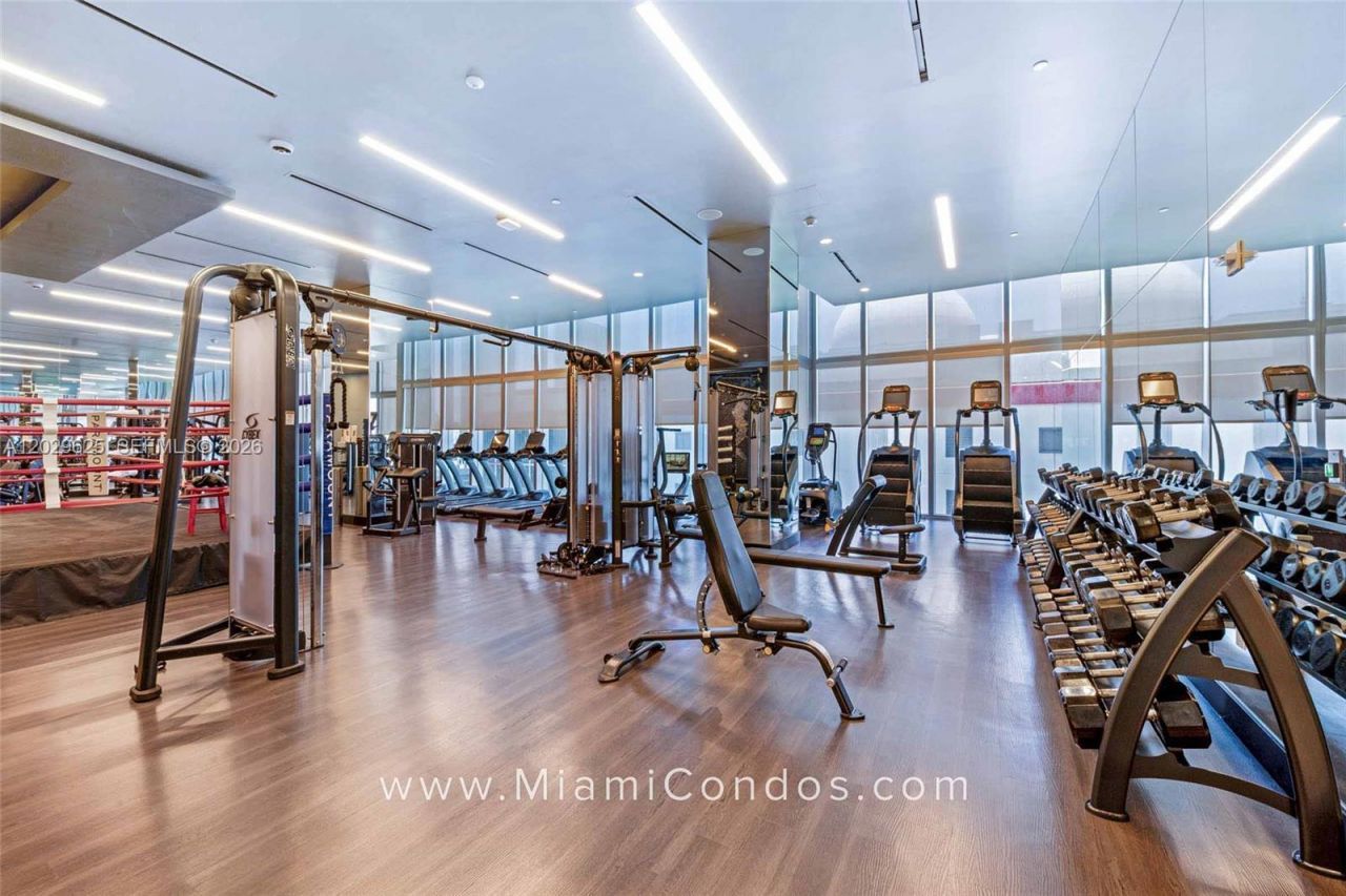 851 NE 1st Ave , Unit 1705, Miami, FL 33132 Photo
