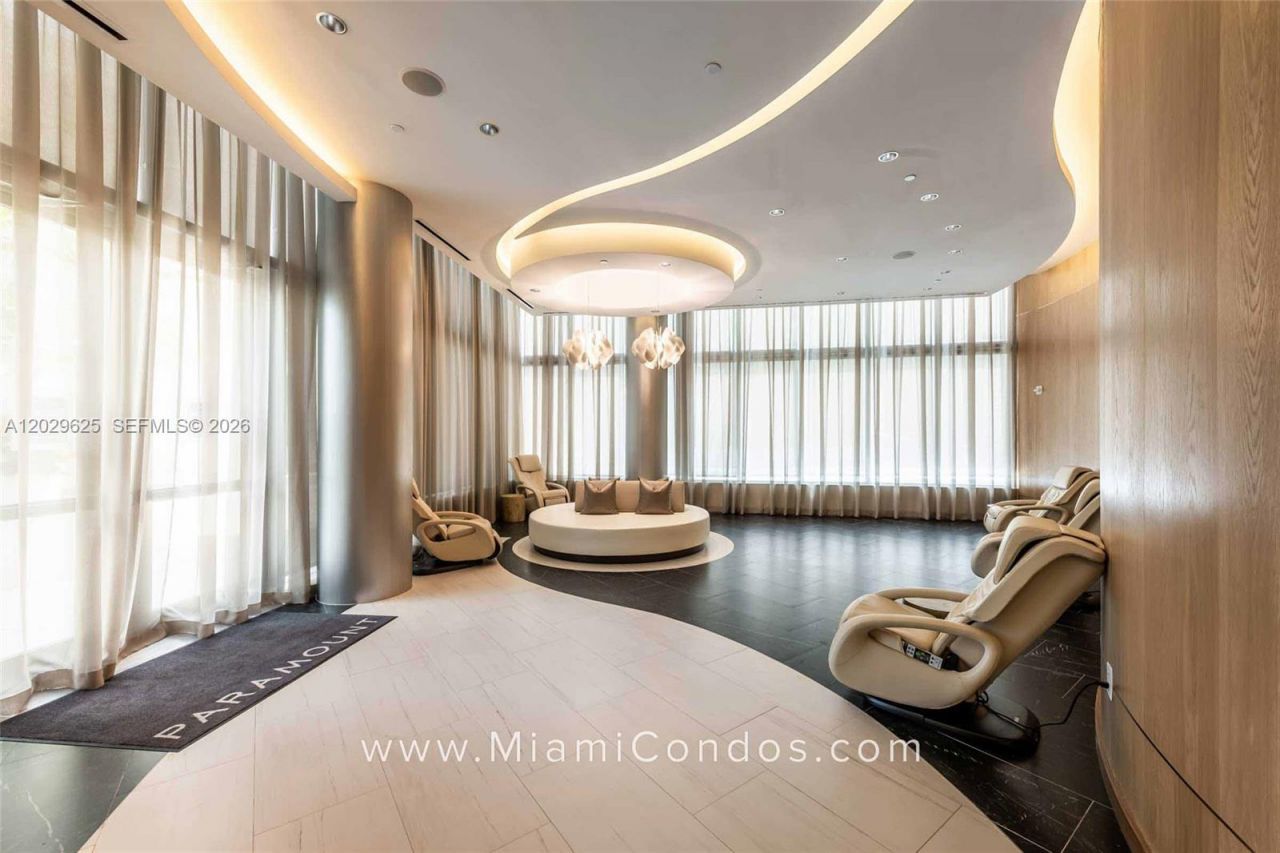 851 NE 1st Ave , Unit 1705, Miami, FL 33132 Photo