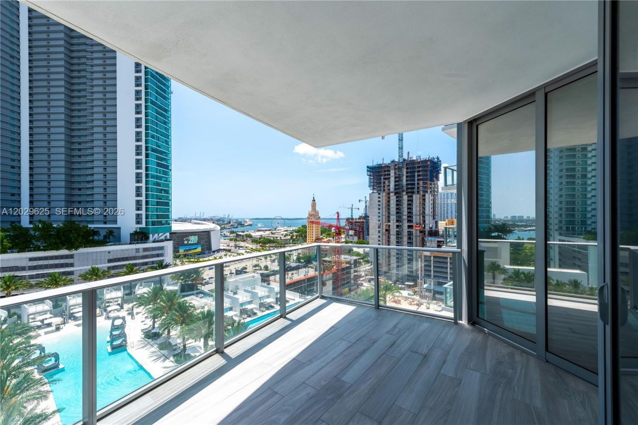 851 NE 1st Ave , Unit 1705, Miami, FL 33132 Photo