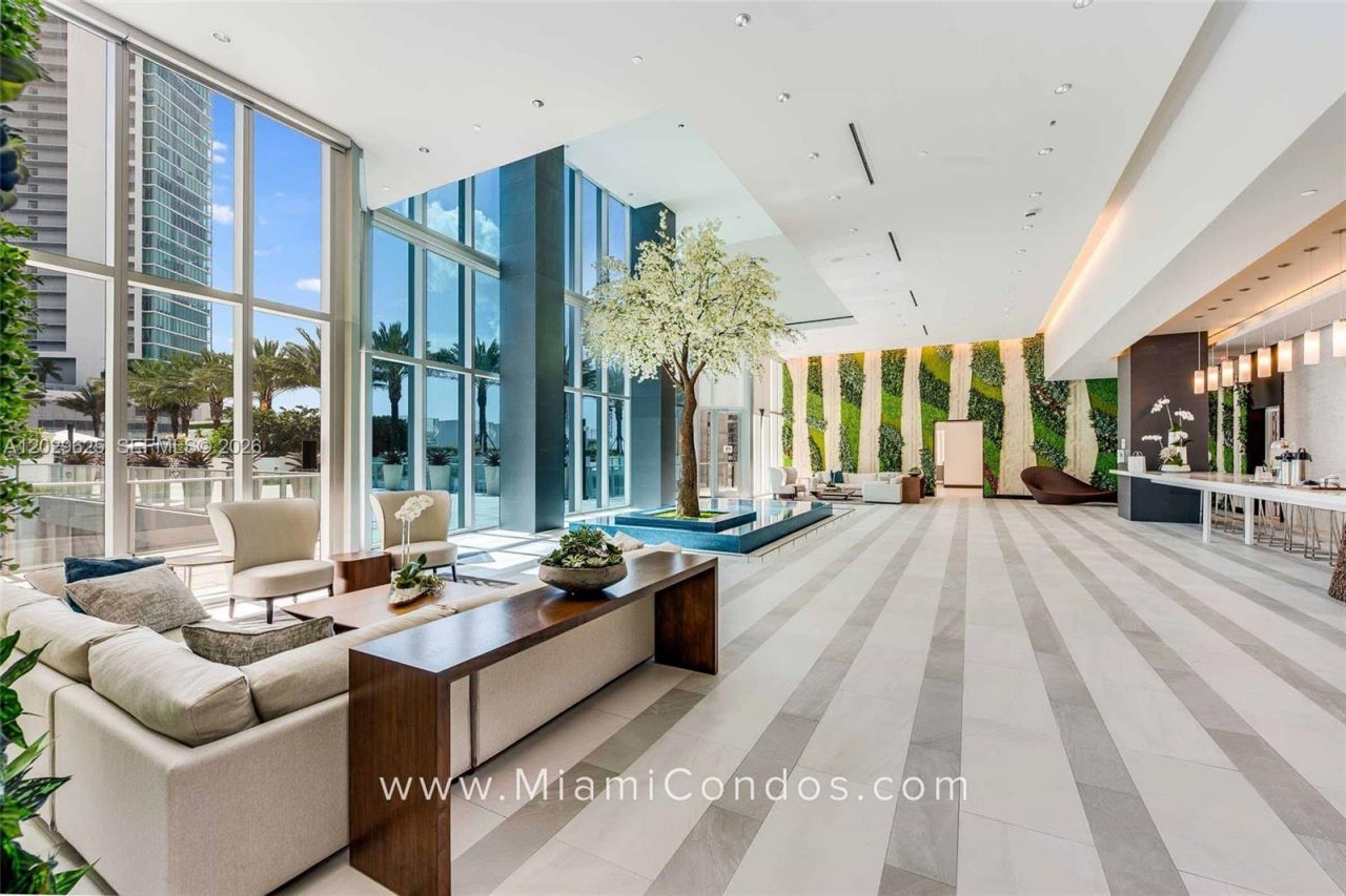 851 NE 1st Ave , Unit 1705, Miami, FL 33132 Photo