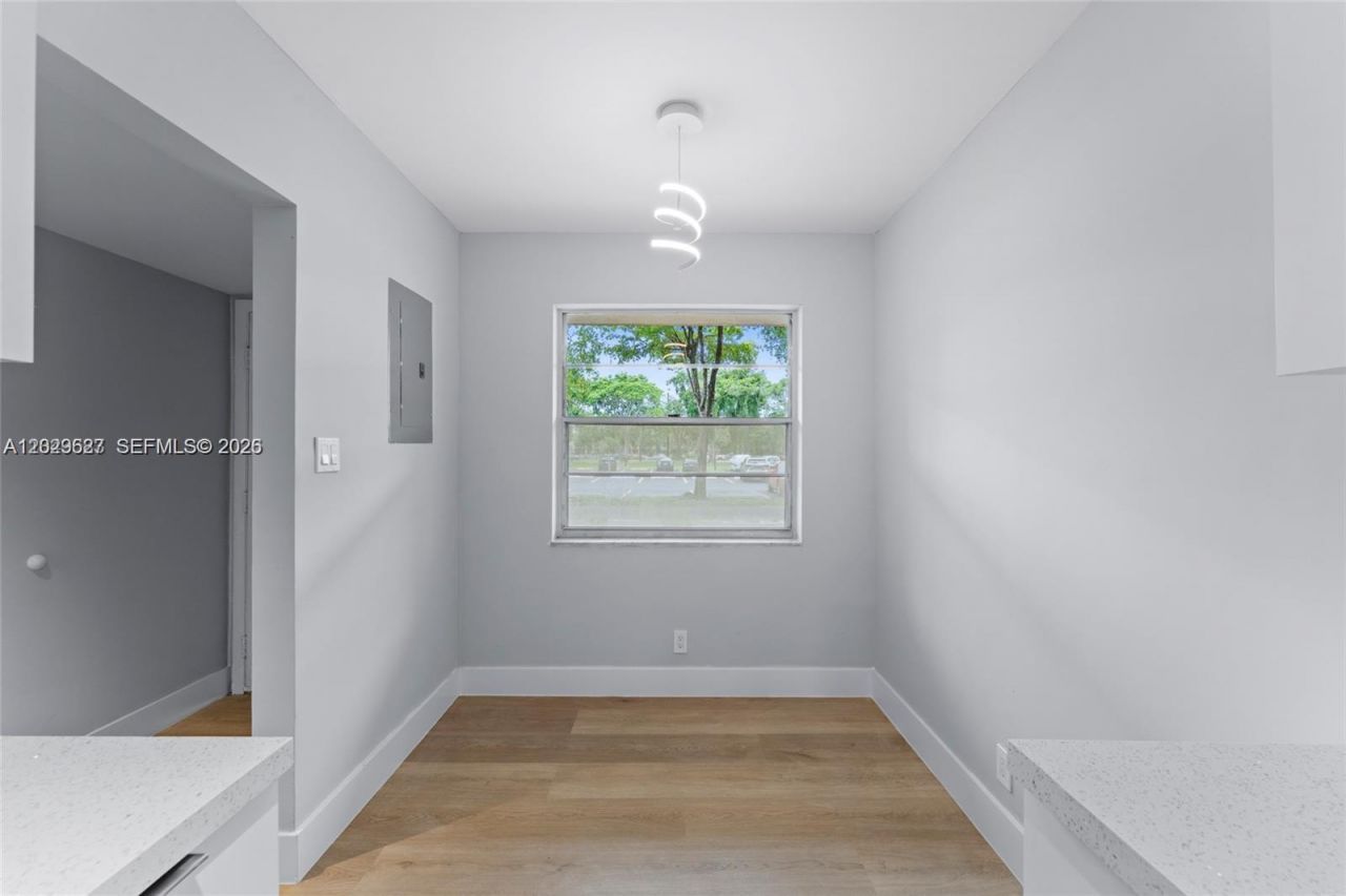 3141 NW 47th Ter , Unit 121, Lauderdale Lakes, FL 33319 Photo