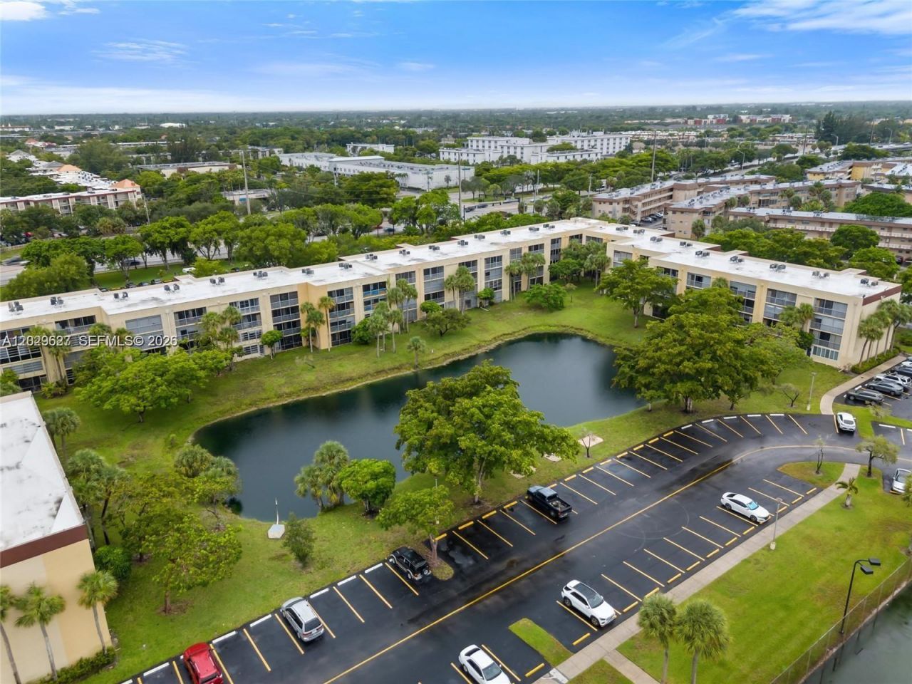 3141 NW 47th Ter , Unit 121, Lauderdale Lakes, FL 33319 Photo