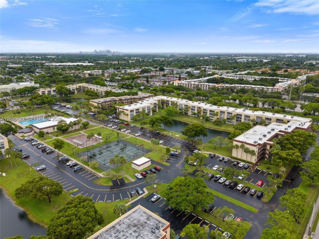 3141 NW 47th Ter , Unit 121, Lauderdale Lakes, FL 33319 Photo