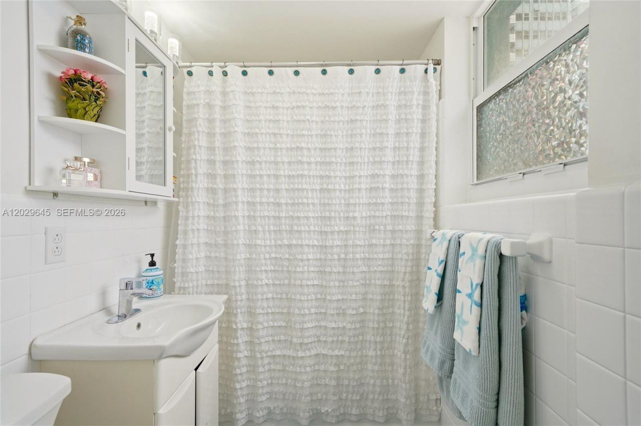 1900 S Ocean Dr, Unit 312, Fort Lauderdale, FL 33316 Photo