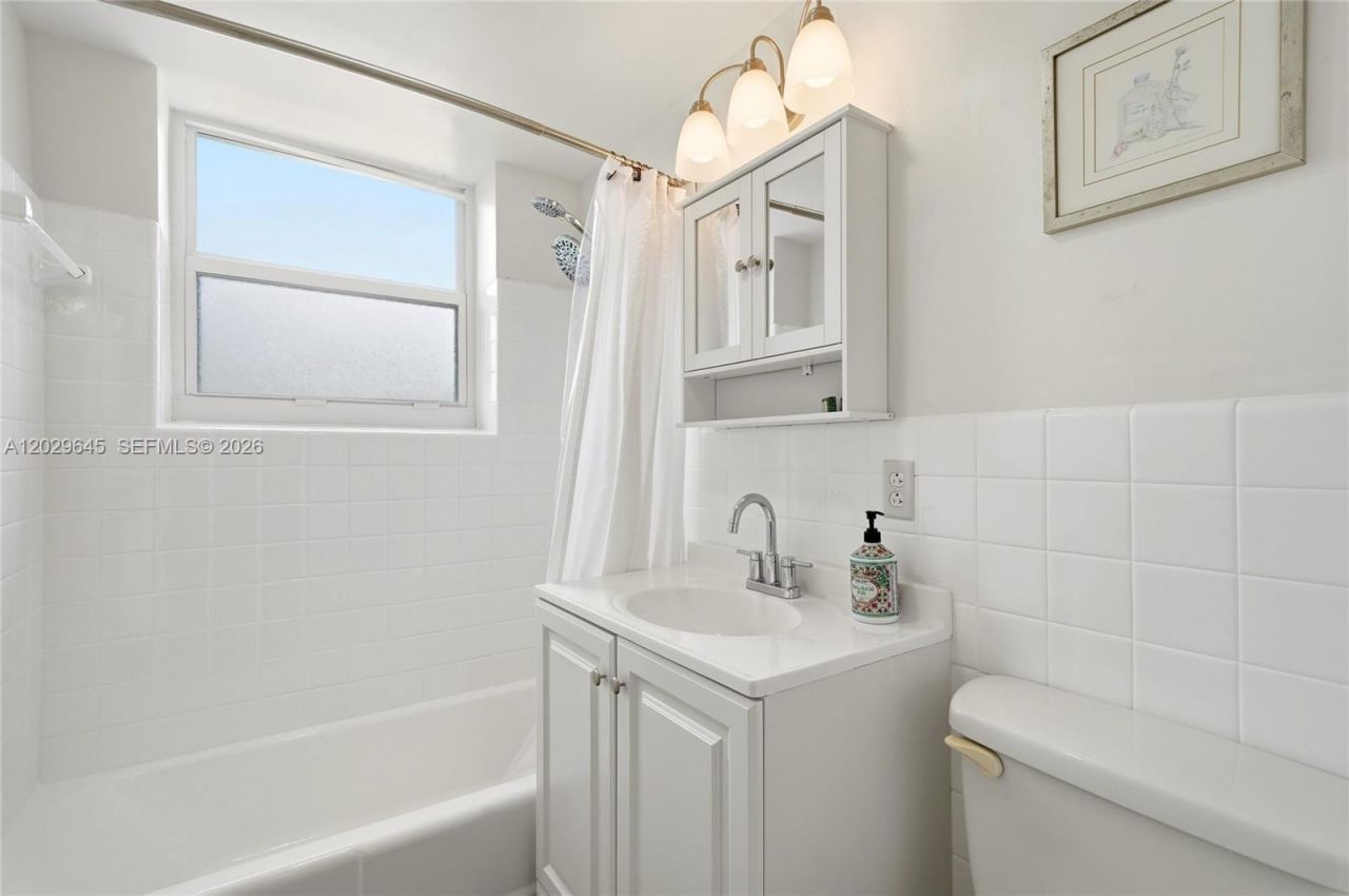 1900 S Ocean Dr, Unit 312, Fort Lauderdale, FL 33316 Photo