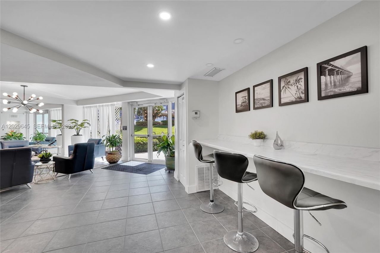 1900 S Ocean Dr, Unit 312, Fort Lauderdale, FL 33316 Photo