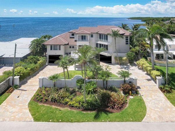 750 Lugo Ave , Coral Gables, FL 33156