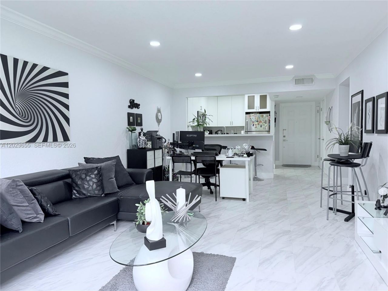 1100 Hillcrest Court , Unit 111, Hollywood, FL 33021 Photo