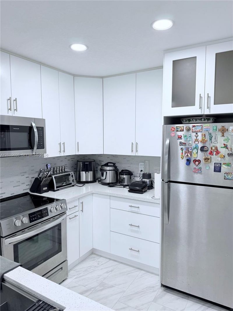1100 Hillcrest Court , Unit 111, Hollywood, FL 33021 Photo
