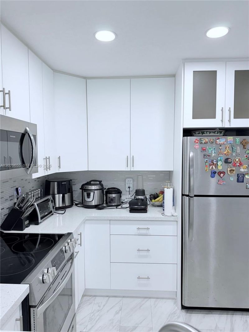 1100 Hillcrest Court , Unit 111, Hollywood, FL 33021 Photo