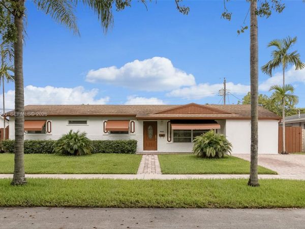 5830 SW 89th Ct , Miami, FL 33173