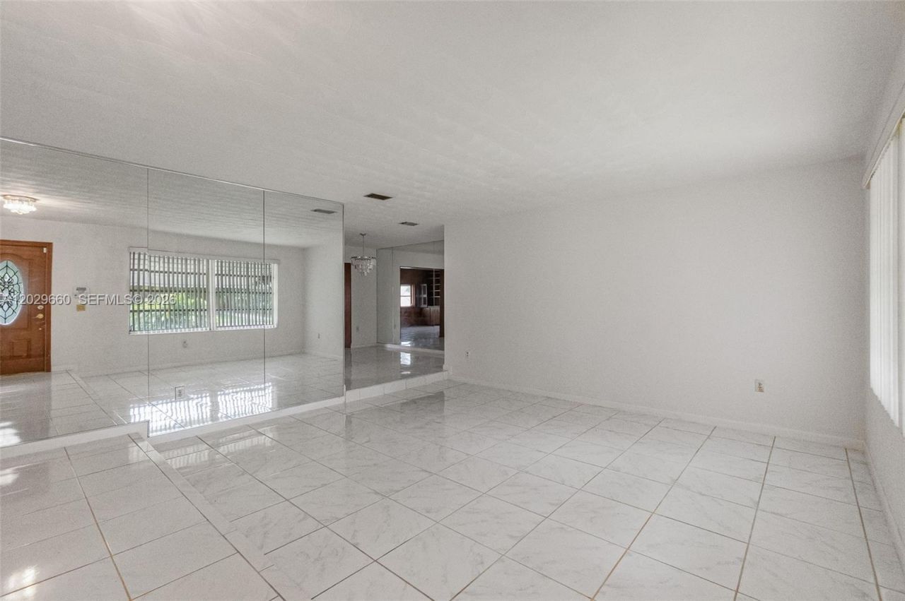 5830 SW 89th Ct , Miami, FL 33173 Photo