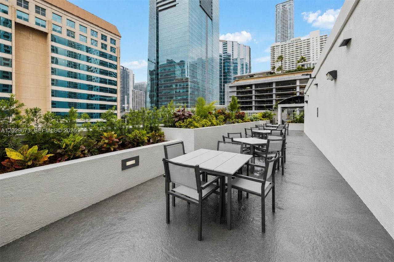 185 SE 14th Ter , Unit 1410, Miami, FL 33131 Photo
