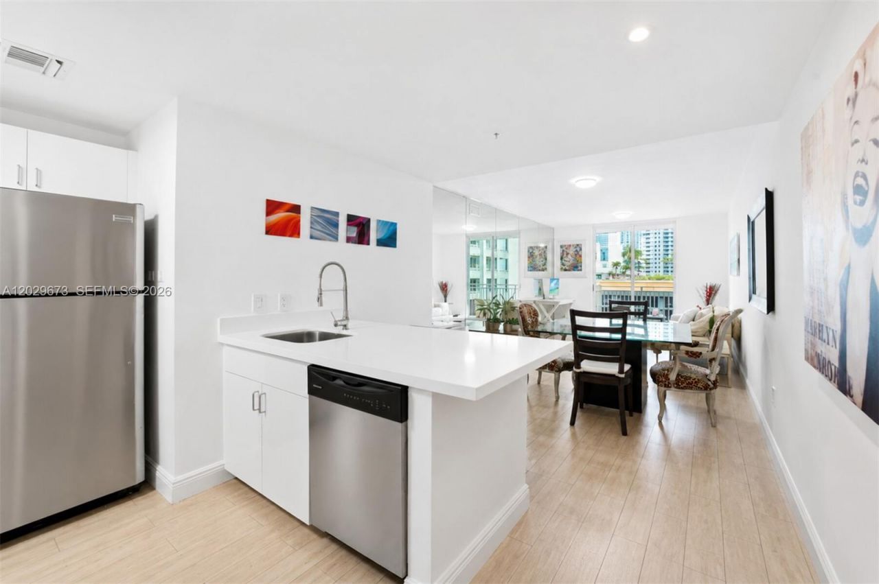 185 SE 14th Ter , Unit 1410, Miami, FL 33131 Photo