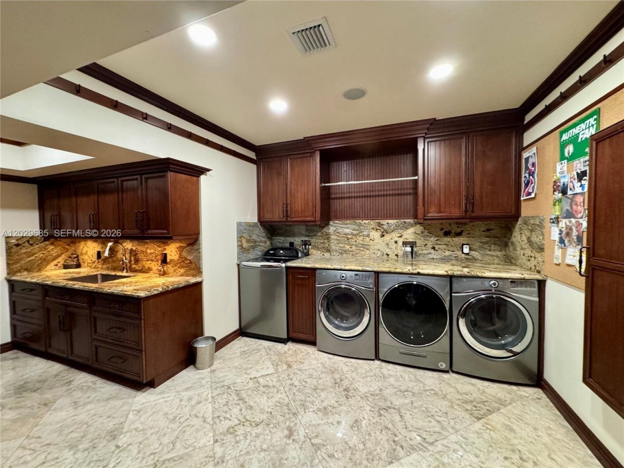 10445 Canterbury Ct, Davie, FL 33328 Photo